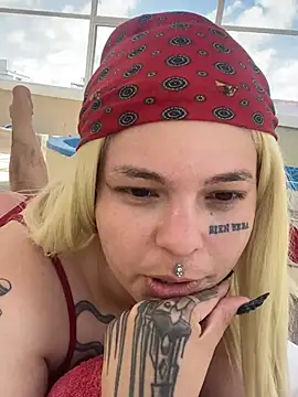 Snapshot of starcitababy chatting on 12.30.24 starcitababy online show from 12.30.24