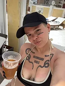 Snapshot of starcitababy chatting on 12.31.24 starcitababy online show from 12.31.24