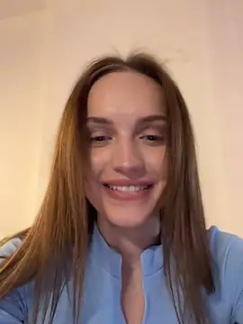 Snapshot of Molly_Muer chatting on 12.11.24 Molly Muer online show from 12.11.24