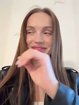 Snapshot of Molly_Muer chatting on 01.07.25 Molly Muer online show from 01.07.25