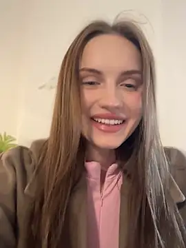 Snapshot of Molly_Muer chatting on 02.06.25 Molly Muer online show from 02.06.25