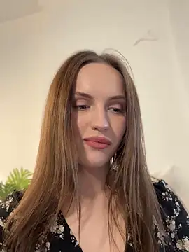 Snapshot of Molly_Muer chatting on 02.07.25 Molly Muer online show from 02.07.25