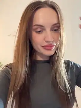 Snapshot of Molly_Muer chatting on 02.09.25 Molly Muer online show from 02.09.25