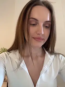 Snapshot of Molly_Muer chatting on 02.20.25 Molly Muer online show from 02.20.25