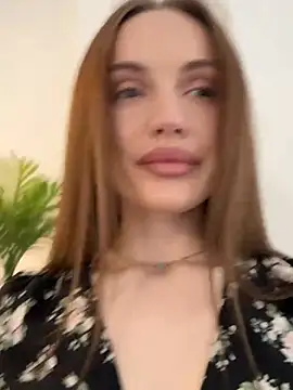 Snapshot of Molly_Muer chatting on 02.21.25 Molly Muer online show from 02.21.25