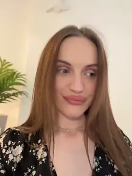 Snapshot of Molly_Muer chatting on 02.21.25 Molly Muer online show from 02.21.25