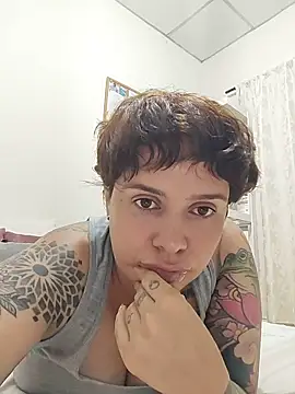 Snapshot of KatInk chatting on 04.11.26 KatInk online show from 04.11.26