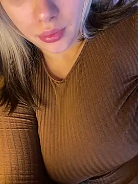 69Laura696 online show from 12.17.24