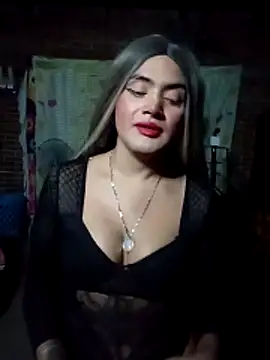 Snapshot of yovana13 chatting on 03.04.26 yovana13 online show from 03.04.26
