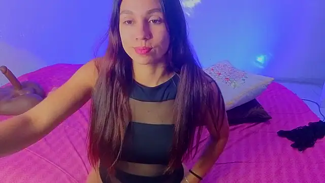 Snapshot of Luci_And_Sofi chatting on 02.27.26 Luci And Sofi online show from 02.27.26