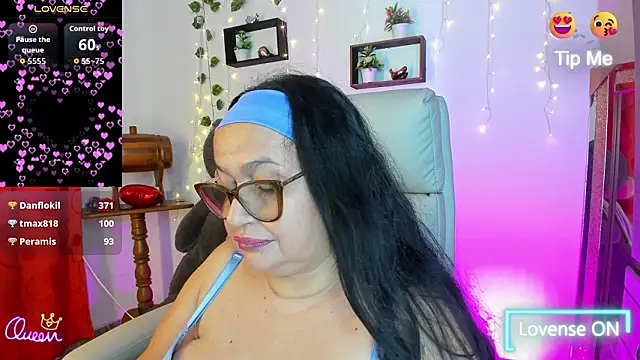 Gia Nahomi online show from 03.21.26