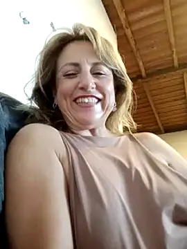 Snapshot of almaluna7 chatting on 12.10.24 almaluna7 online show from 12.10.24