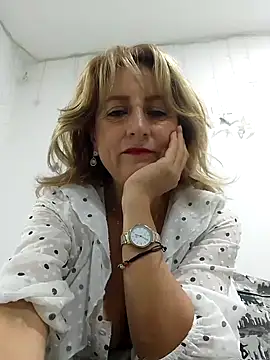 Snapshot of almaluna7 chatting on 02.02.25 almaluna7 online show from 02.02.25