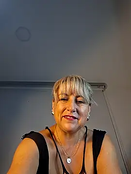 Snapshot of almaluna7 chatting on 02.06.26 almaluna7 online show from 02.06.26