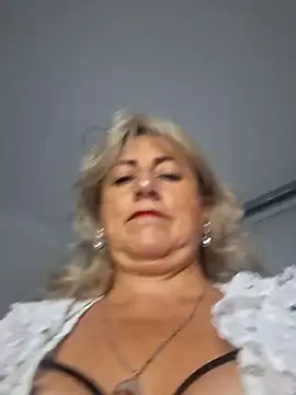 Snapshot of almaluna7 chatting on 02.22.26 almaluna7 online show from 02.22.26