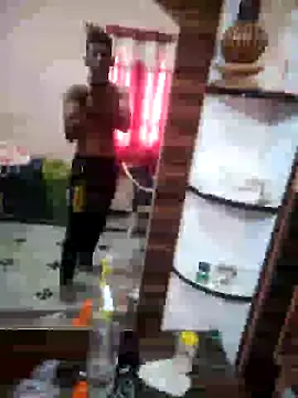 Snapshot of loganwollf chatting on 01.12.25 loganwollf online show from 01.12.25