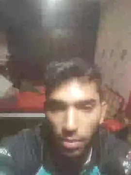 Snapshot of loganwollf chatting on 01.16.25 loganwollf online show from 01.16.25