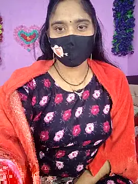 Hot Maleka online show from 11.29.25