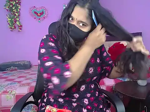 Snapshot of Hot_Maleka chatting on 01.11.26 Hot Maleka online show from 01.11.26