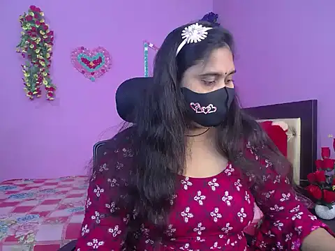 Snapshot of Hot_Maleka chatting on 01.11.26 Hot Maleka online show from 01.11.26