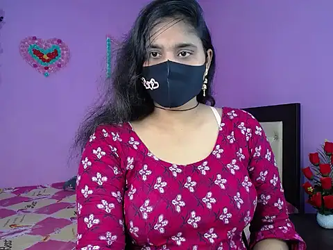 Snapshot of Hot_Maleka chatting on 02.15.26 Hot Maleka online show from 02.15.26