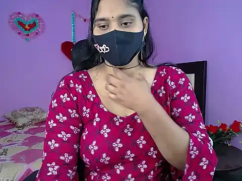 Snapshot of Hot_Maleka chatting on 02.21.26 Hot Maleka online show from 02.21.26