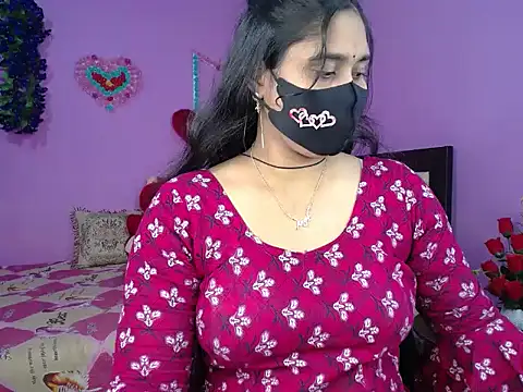 Snapshot of Hot_Maleka chatting on 02.27.26 Hot Maleka online show from 02.27.26