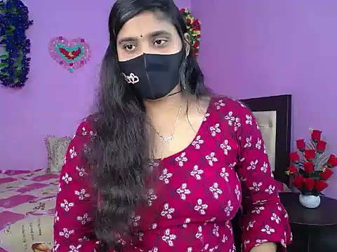 Snapshot of Hot_Maleka chatting on 03.01.26 Hot Maleka online show from 03.01.26