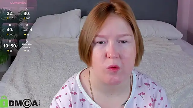 Snapshot of Sara_Robinson chatting on 11.19.25 Sara Robinson online show from 11.19.25