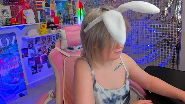 Sara Robinson online show from 04.07.26