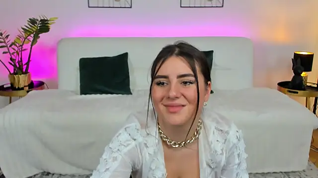 Snapshot of Evelyn___Sweet chatting on 02.26.25 Evelyn Sweet online show from 02.26.25