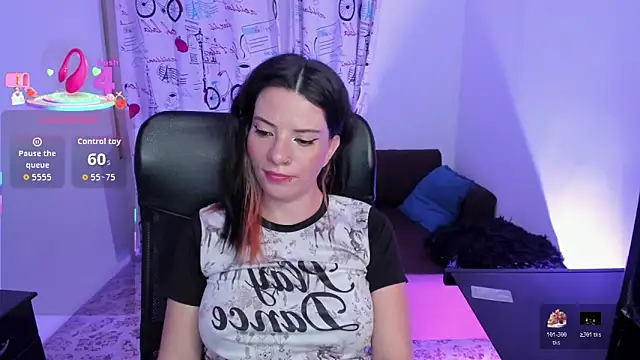 DanaaRey online show from 11.10.25