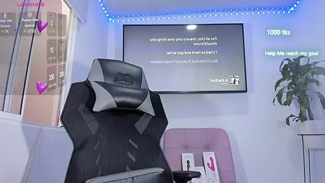 emily palmeer online show from 10.18.25