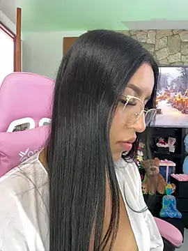 Snapshot of Tamara_Roberts1 chatting on 12.23.24 Tamara Roberts1 online show from 12.23.24