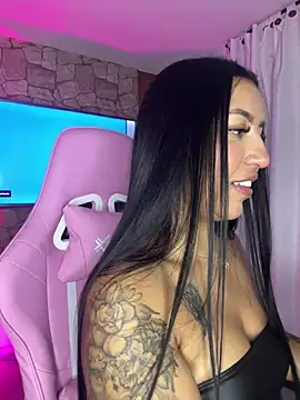 Snapshot of Tamara_Roberts1 chatting on 01.23.25 Tamara Roberts1 online show from 01.23.25