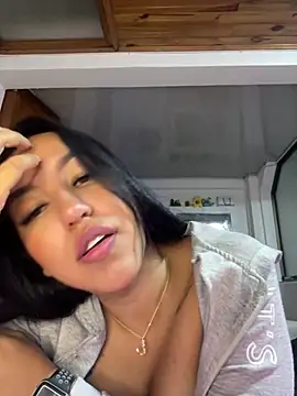 Snapshot of Tamara_Roberts1 chatting on 02.09.25 Tamara Roberts1 online show from 02.09.25