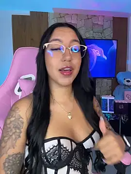 Snapshot of Tamara_Roberts1 chatting on 03.09.25 Tamara Roberts1 online show from 03.09.25