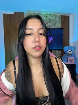 Snapshot of Tamara_Roberts1 chatting on 03.11.25 Tamara Roberts1 online show from 03.11.25