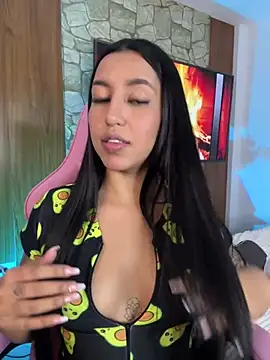 Snapshot of Tamara_Roberts1 chatting on 03.13.25 Tamara Roberts1 online show from 03.13.25