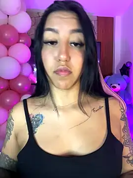 Snapshot of Tamara_Roberts1 chatting on 09.26.25 Tamara Roberts1 online show from 09.26.25