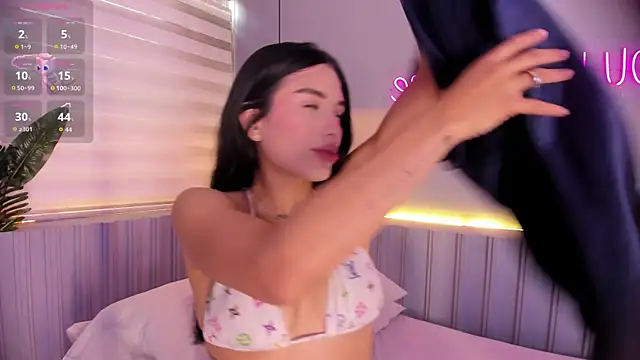 stephanymonroe online show from 04.14.26