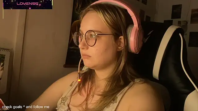 JacyWinslat online show from 10.16.25