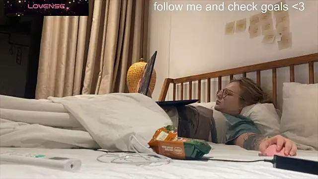 JacyWinslat online show from 12.20.25