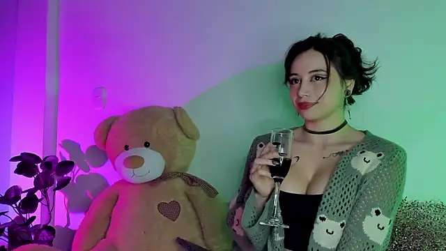 Snapshot of JessieCarter chatting on 12.28.24 JessieCarter online show from 12.28.24