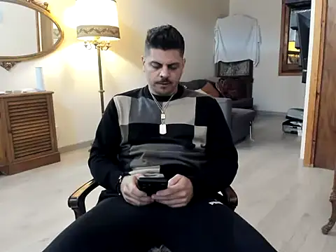 mikehardick87 online show from 12.10.24