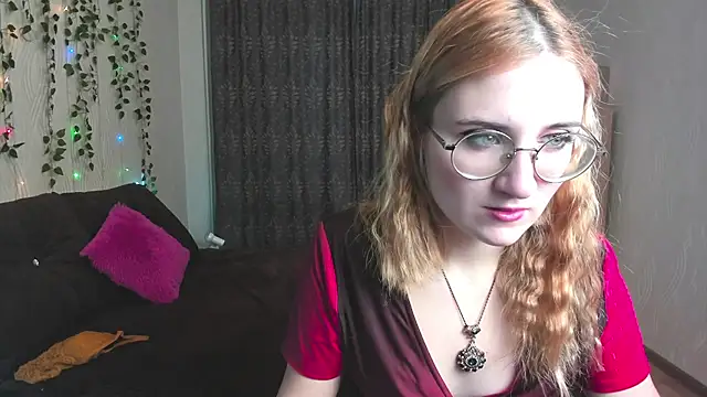 Megan Black Moon online show from 01.11.25