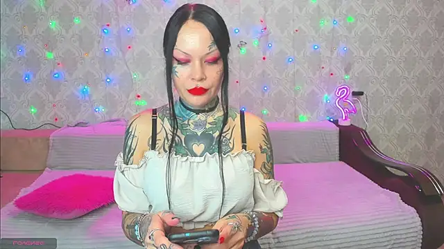 Megan Black Moon online show from 03.16.25