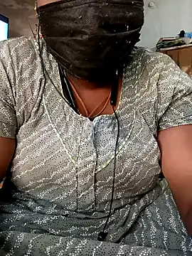 Snapshot of kavinila20 chatting on 01.31.25 kavinila20 online show from 01.31.25