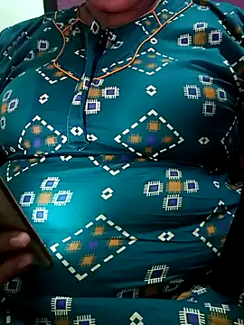 Snapshot of kavinila20 chatting on 10.06.25 kavinila20 online show from 10.06.25