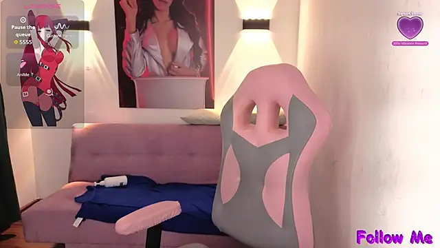 vittorialombardi   online show from 10.26.25